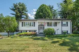 31 Grover Dr, Wayne, NJ 07470 - Photo 2