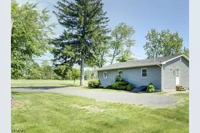 623 Park Ave, Piscataway Township, NJ 08854 - Photo 6