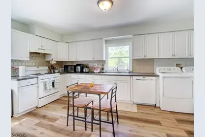 623 Park Ave, Piscataway Township, NJ 08854 - Photo 8
