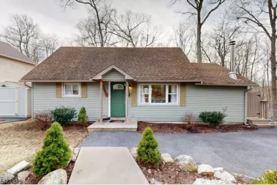 319 Midway Dr, Highland Lakes, NJ 07422 - Photo 1
