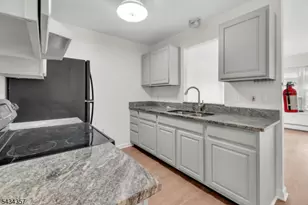 65 Montgomery Ave U1, Irvington, NJ 07111 - Photo 4