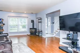 13 Crefeld Ct, Lincoln Park, NJ 07035 - Photo 4