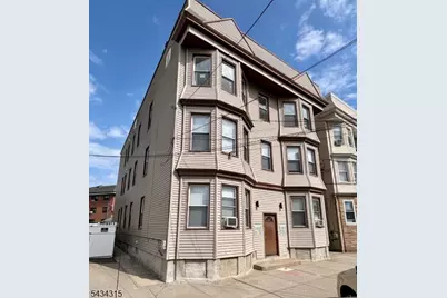 7 Franklin Ave #5, Harrison, NJ 07029 - Photo 1