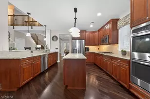 4 Mayflower Ct, Franklin Township, NJ 08873 - Photo 14