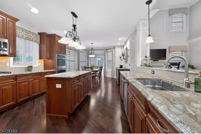 4 Mayflower Ct, Franklin Township, NJ 08873 - Photo 12