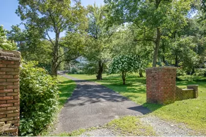 270 Mendham Rd, Bernardsville, NJ 07924 - Photo 28
