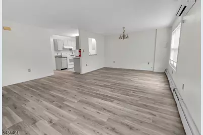 65 Montgomery Ave U2, Irvington, NJ 07111 - Photo 2
