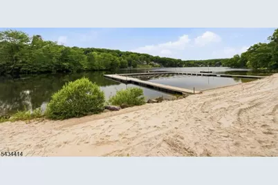 128 Upper High Crest Dr, West Milford, NJ 07480 - Photo 24