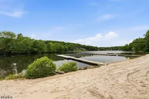 128 Upper High Crest Dr, West Milford, NJ 07480 - Photo 24