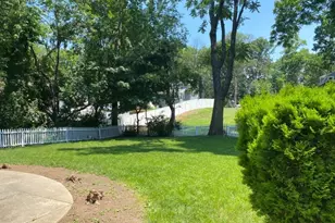 549 Broughton Ave, Bloomfield, NJ 07003 - Photo 4