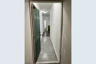 3 S Olden Rd #5, Trenton, NJ 08609 - Photo 2