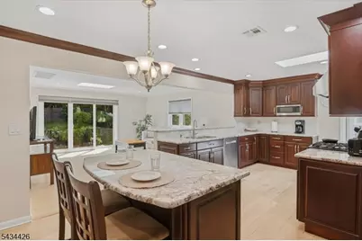 79 Winding Way, Cedar Grove, NJ 07009 - Photo 8