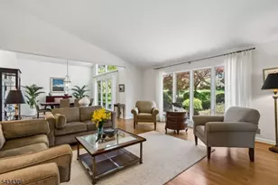 10 Hawthorne Ct, Morris Township, NJ 07960 - Photo 8