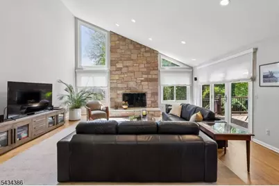 10 Hawthorne Ct, Morris Township, NJ 07960 - Photo 18