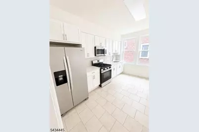 137 Hammond Ave #4, Passaic, NJ 07055 - Photo 8