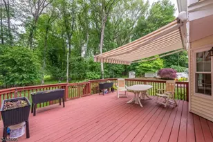 11 Burnham Dr, Pequannock Township, NJ 07444 - Photo 28