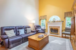 11 Burnham Dr, Pequannock Township, NJ 07444 - Photo 10