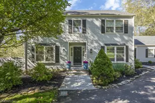 8 Deerwood Trail, Warren Township, NJ 07059 - Photo 2