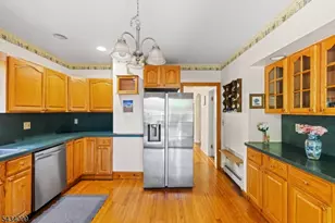 13-07 Willow St, Fair Lawn, NJ 07410 - Photo 14
