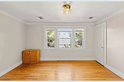 1307 Willow St, Fair Lawn, NJ 07410 - Photo 10