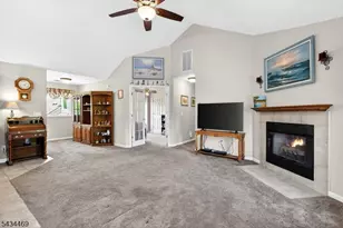 23 Caleb Ct, Hardyston Township, NJ 07419 - Photo 6
