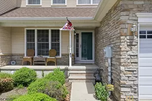81 Washington Square Cir, Washington Boro, NJ 07882 - Photo 4