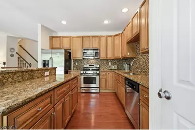 81 Washington Square Circle, Washington Boro, NJ 07882 - Photo 16