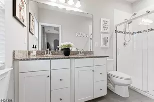 706 Bayside Ct, Old Bridge Township, NJ 08879 - Photo 18
