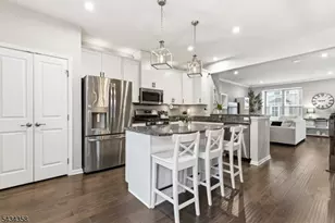 706 Bayside Ct, Old Bridge Township, NJ 08879 - Photo 8