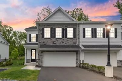 18 McCluskey Pl, Morris Plains, NJ 07950 - Photo 1