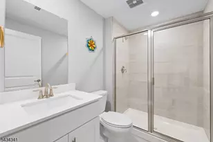 18 McCluskey Pl, Morris Plains, NJ 07950 - Photo 42