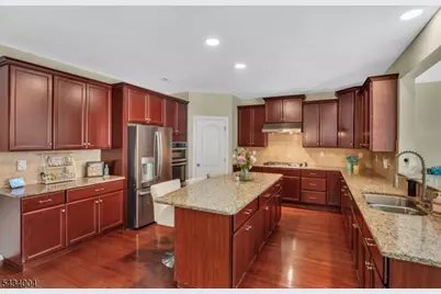 4 Sovereign Dr, Mount Olive, NJ 07836 - Photo 10