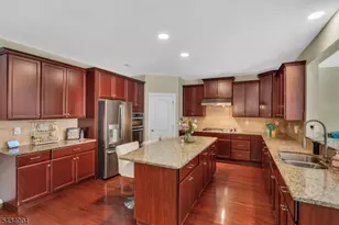 4 Sovereign Dr, Mount Olive, NJ 07836 - Photo 10