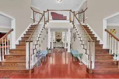4 Sovereign Dr, Mount Olive, NJ 07836 - Photo 2