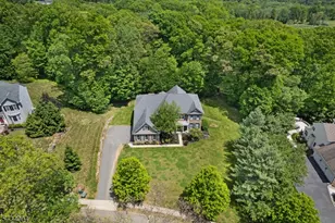 4 Sovereign Dr, Mount Olive, NJ 07836 - Photo 34