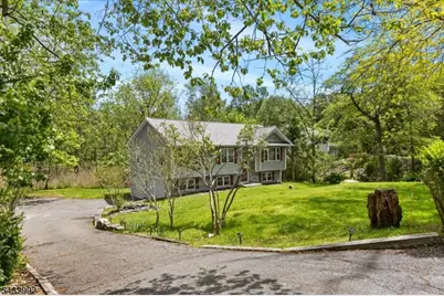 47 Winding Way, Byram Township, NJ 07821 - Photo 2