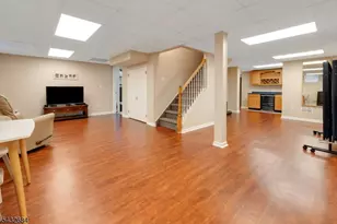 26 Rainbow Dr, Long Hill Township, NJ 07946 - Photo 30