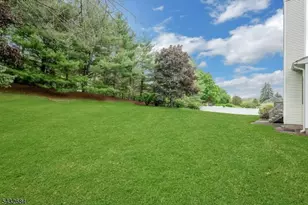 26 Rainbow Dr, Long Hill Township, NJ 07946 - Photo 38