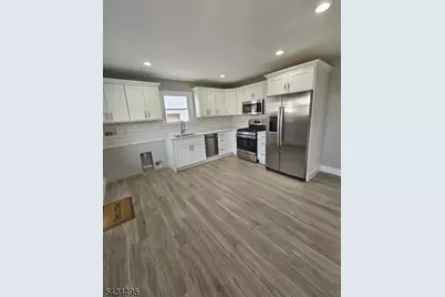 15 Dell Glen Ave #2, Lodi, NJ 07644 - Photo 1