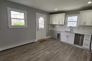 15 Dell Glen Ave, Lodi, NJ 07644 - Photo 2