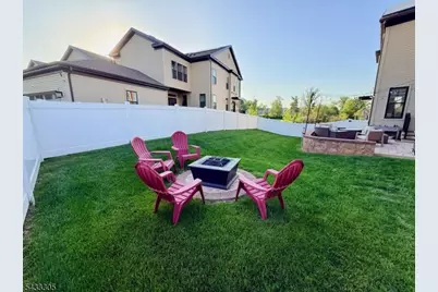 71 Village Dr, Montgomery Township, NJ 08558 - Photo 36