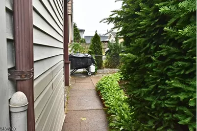 139 Ray St #2, Garfield, NJ 07026 - Photo 20