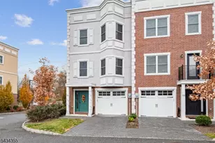 25 Stonybrook Cir, Fairfield Twp., NJ 07004 - Photo 2