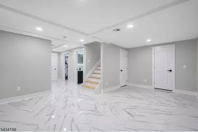 55 Long Hill Dr, Clifton, NJ 07013 - Photo 22