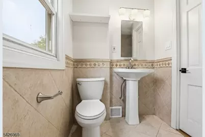 271 Fuller Ter, Orange, NJ 07050 - Photo 14