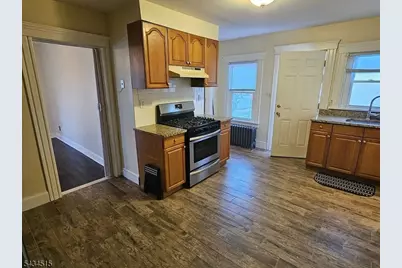 37 Van Pelt Pl #1, Little Falls Township, NJ 07424 - Photo 4