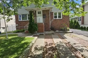 360 New York Ave, Lyndhurst Township, NJ 07071 - Photo 1