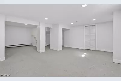 182 N Maple Ave, East Orange, NJ 07017 - Photo 32
