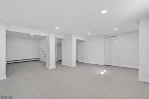 182 N Maple Ave, East Orange, NJ 07017 - Photo 32