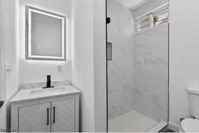 182 N Maple Ave, East Orange, NJ 07017 - Photo 20